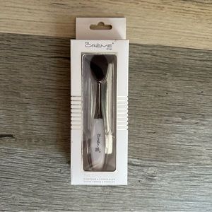 NWT The Crème Shop The OMG Brush